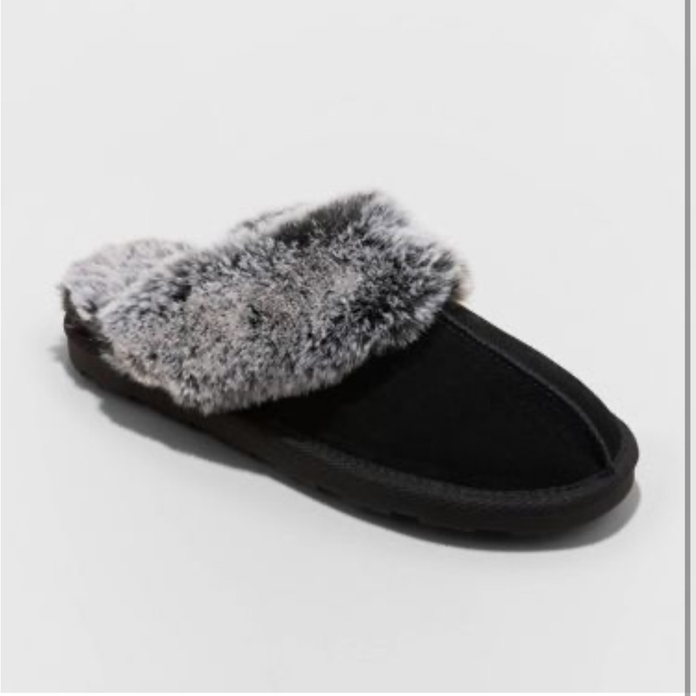 NWT Stars Above Slippers